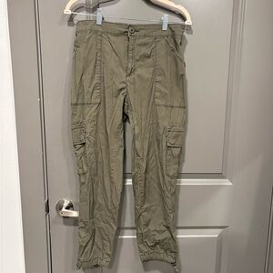Women’s Olive Cargo Pants